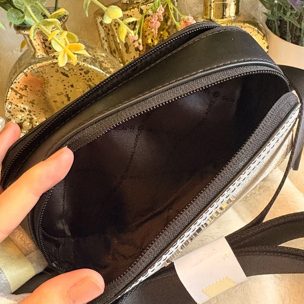 NWT Michael Kors White and Black Signature MK Purse